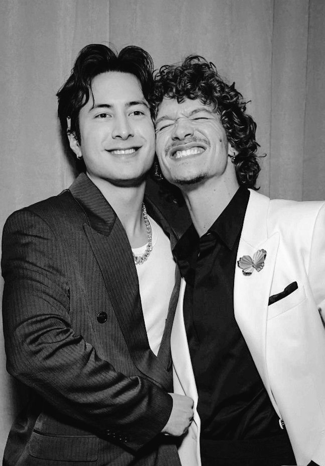 𝒍𝒆𝒍𝒆ʲᶠ ʜᴏʟʟᴀɴᴏᴠ 𐙚 tweet media