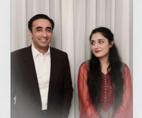 saeeda__abro's tweet photo. Thank you all so much for your prayers and love.
You truly made my birthday so special.
May Allah always keep you all happy.
Once again, heartfelt thanks to everyone 🙏❤️❤️❤️🙏 https://t.co/XjnKpiOMTD