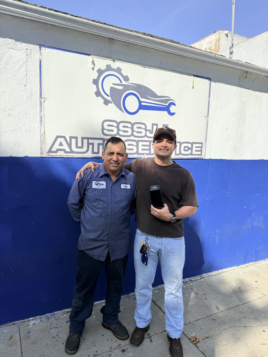 jaydvarg's tweet photo. Last month I launched my first business helping others accept payments by eliminating transaction fees and upgrading their equipment for free. 

Today, I’m proud to announce that I was able to be of service to my first client. I was able to deliver on my promise to him!🙏🏽 https://t.co/tUG0fJ9CwE