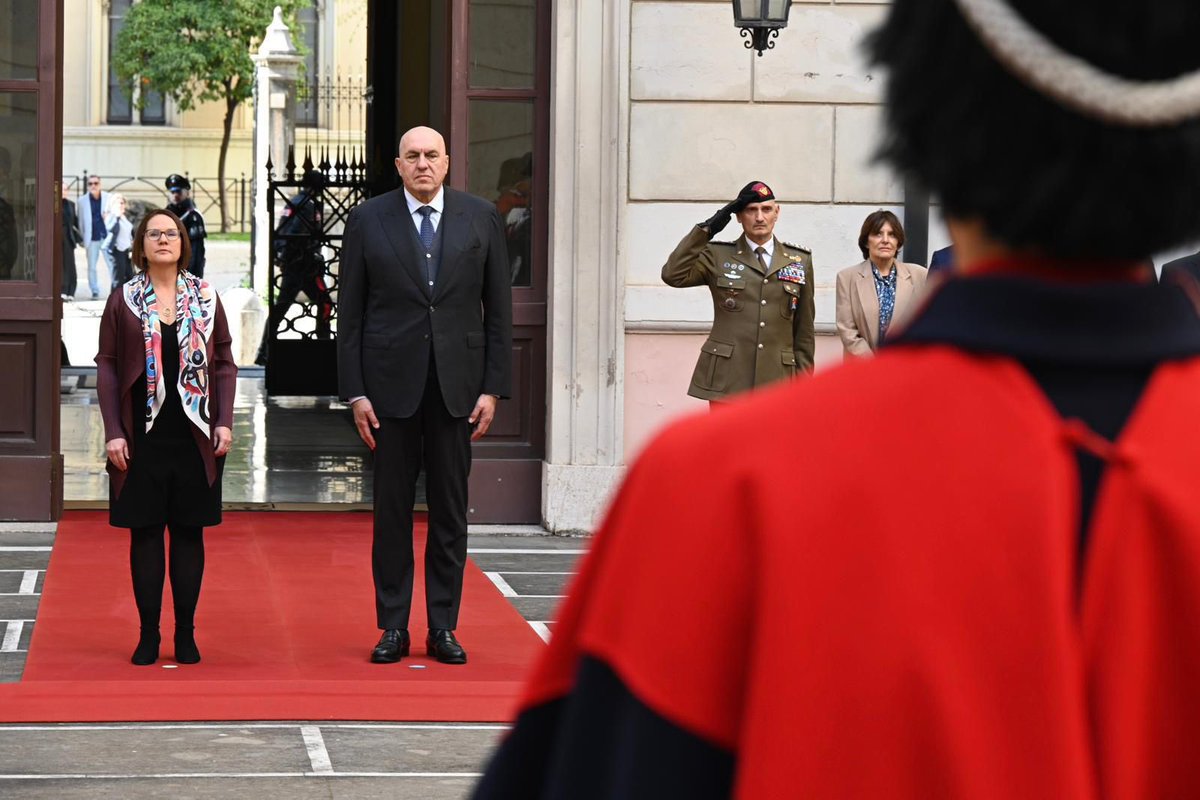 Yuriko Backes tweet media