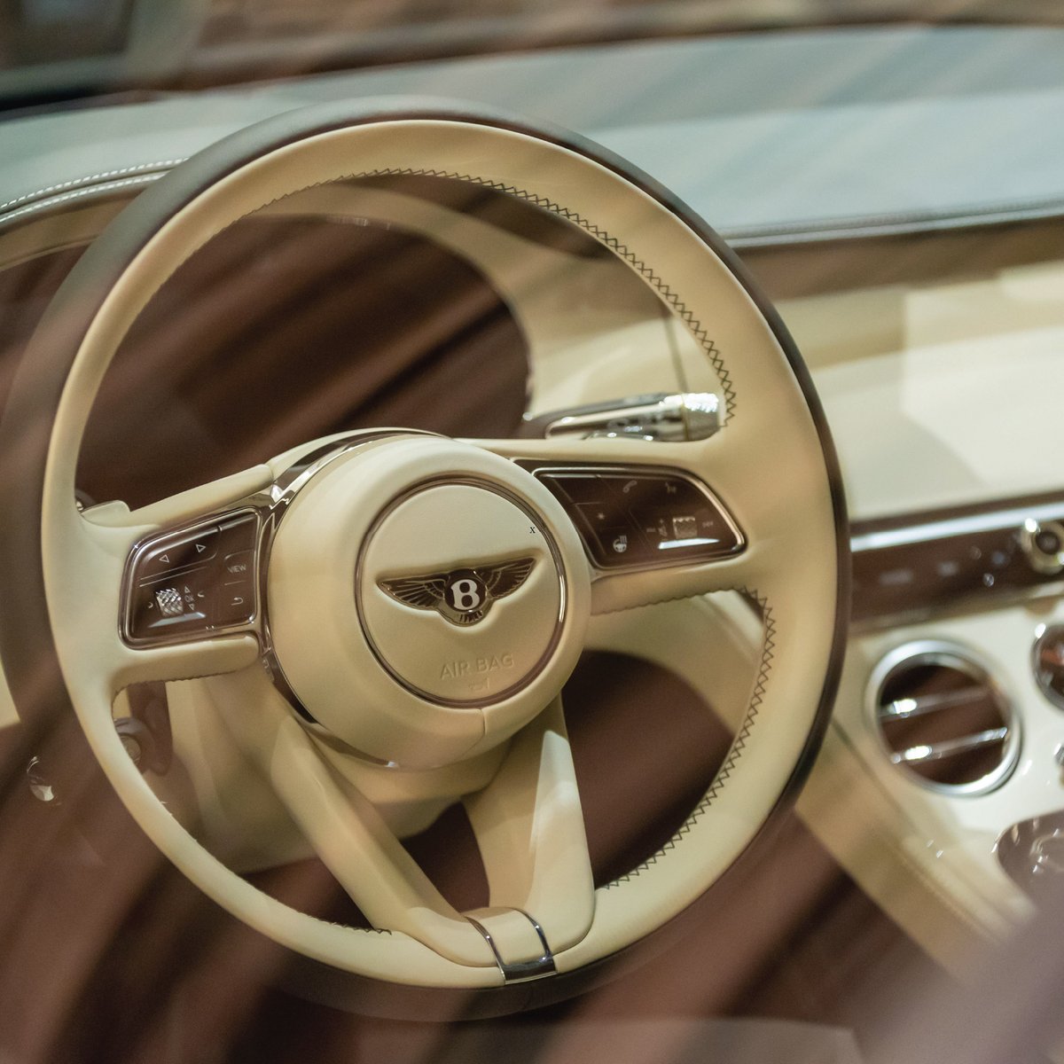 Bentley Saudi Arabia tweet media