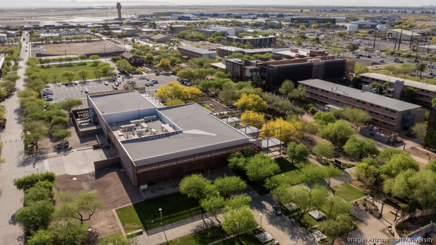 ASU launches 6 major construction projects in 2026! $200M ASU Health HQ, $187M McCain Library, $100M arena renovation, plus residence halls and campus upgrades. Construction starts summer 2026. 🏗️🎓 

Read more: bizjournals.com/phoenix/news/2…

#ArizonaEducation #HigherEducation