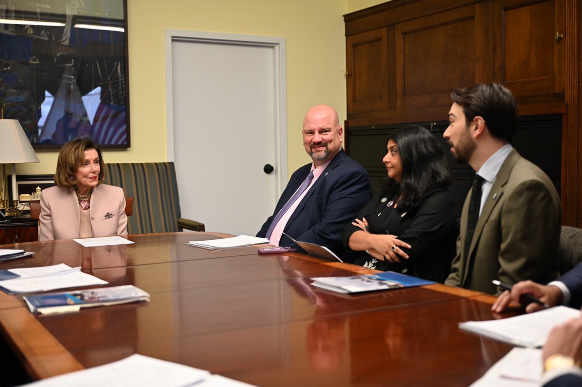 Nancy Pelosi tweet media