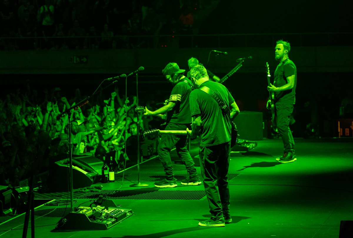 Pearl Jam tweet media