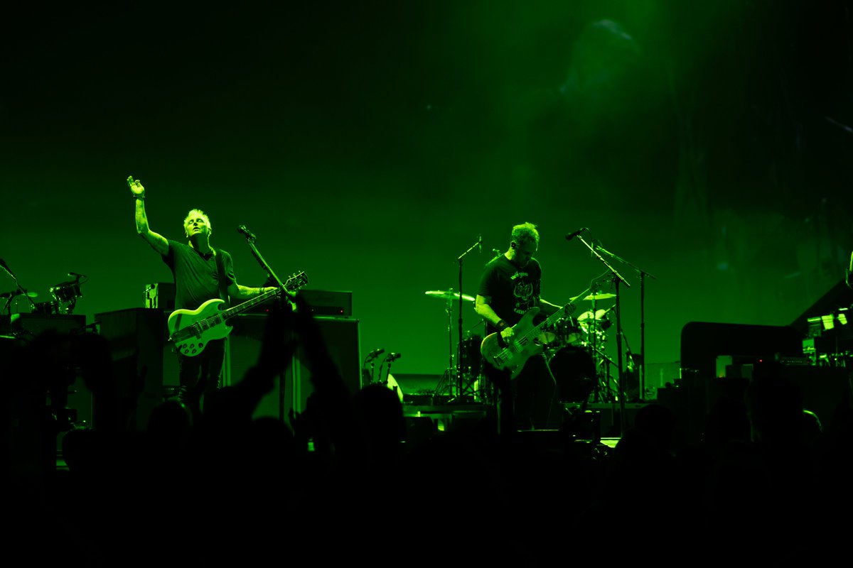 Pearl Jam tweet media