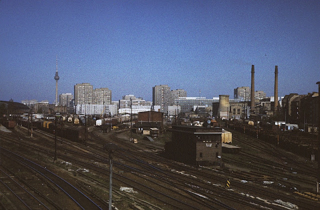 East German Visuals tweet media