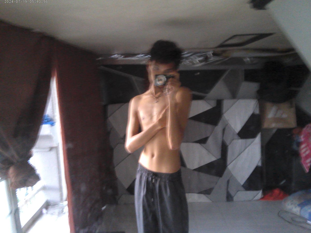 pulapogi's tweet photo. a twink https://t.co/mVeFYZ8jZ5