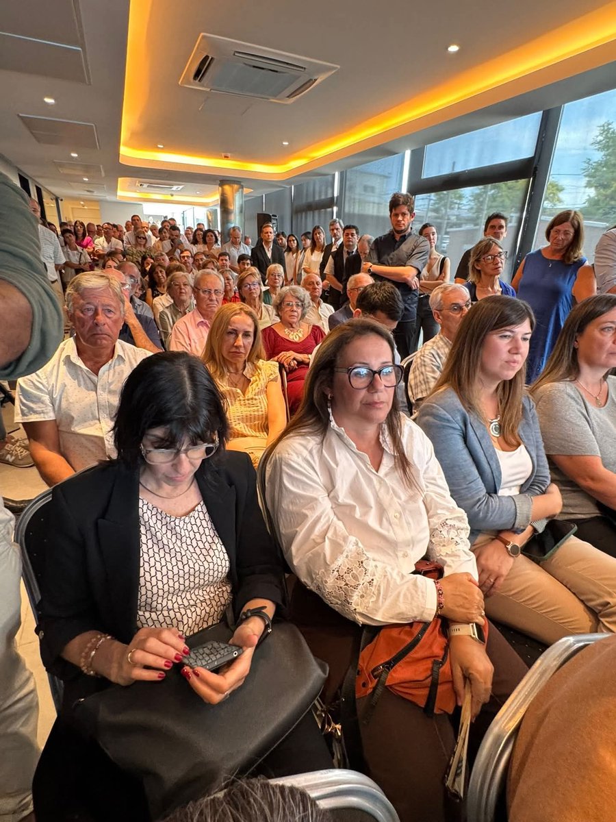 Coloniavanza30's tweet photo. Inauguración del Resonador Magnético y la nueva Emergencia de #CAMEC, una inversión que sin dudas fortalece la calidad asistencial para todos los colonienses.
Una instancia que refleja lo que siempre defendemos: cuando las instituciones trabajan juntas.
#Coloniaavanza https://t.co/HIaDo955KB