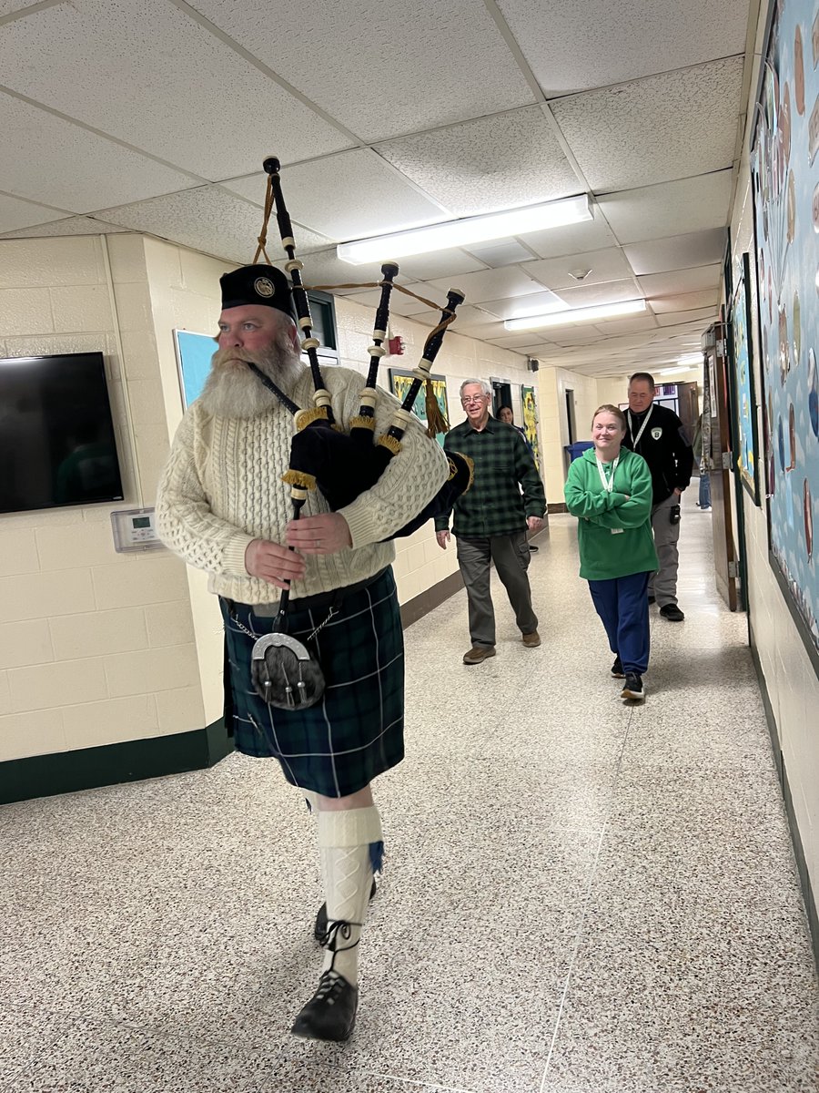 VMESMustangs tweet media