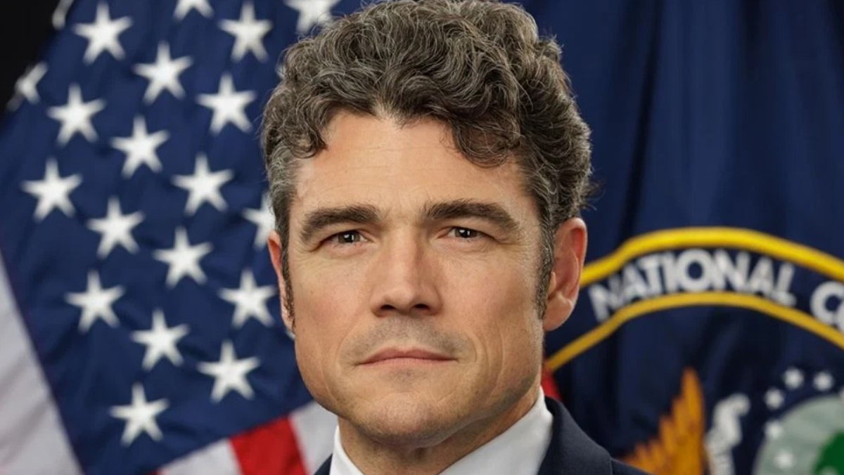 tr724nl's tweet image. ANTITERRORISMECHEF VAN TRUMP NEEMT ONTSLAG, “ER IS GEEN DREIGING VAN EEN DIRECTE OORLOG”

Hoofd van het National Counterterrorism Center, zei dat hij de oorlog van de regering in Iran “niet met een gerust geweten” kan steunen.
nl.tr724.com/2026/03/17/ant…