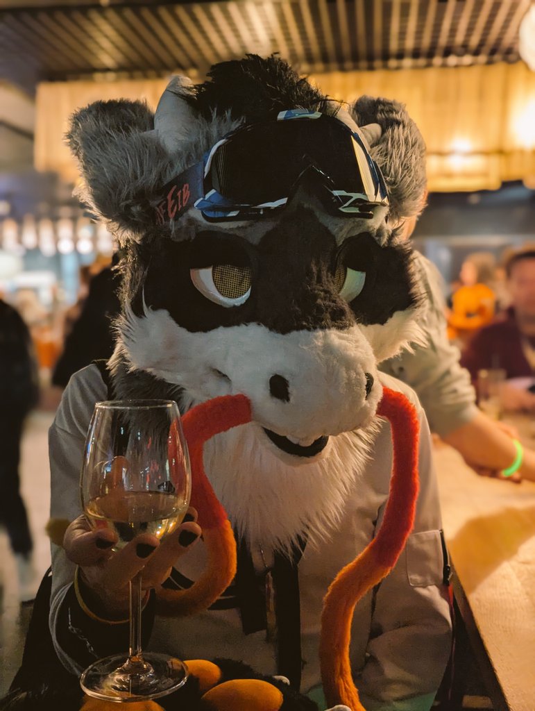 Nahalo|Lightning 🔜 NFC/FWA tweet media