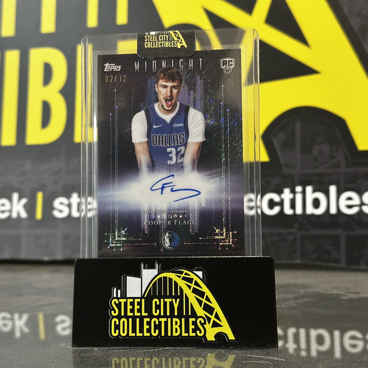 How about another?

Must be a lucky day…

<a href="/Topps/">Topps</a> Midnight Dark Marks RC Auto of Cooper Flagg #2/12!