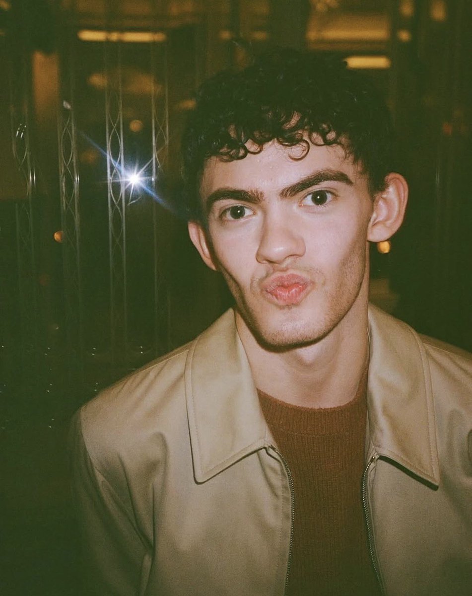 Joe Locke Brasil tweet media