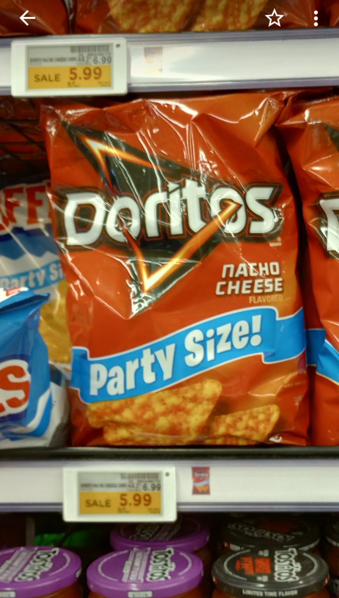 CookieKL's tweet image. So I went to the #grocery #store.. gas is now 4.00 a gallon was 2. 25.. then I saw this .. 😡🙄🤦😡😡
On sale a bag of chips
5.99... 😡🤦🙄👇👇👇 
Unfuckinunbelievable