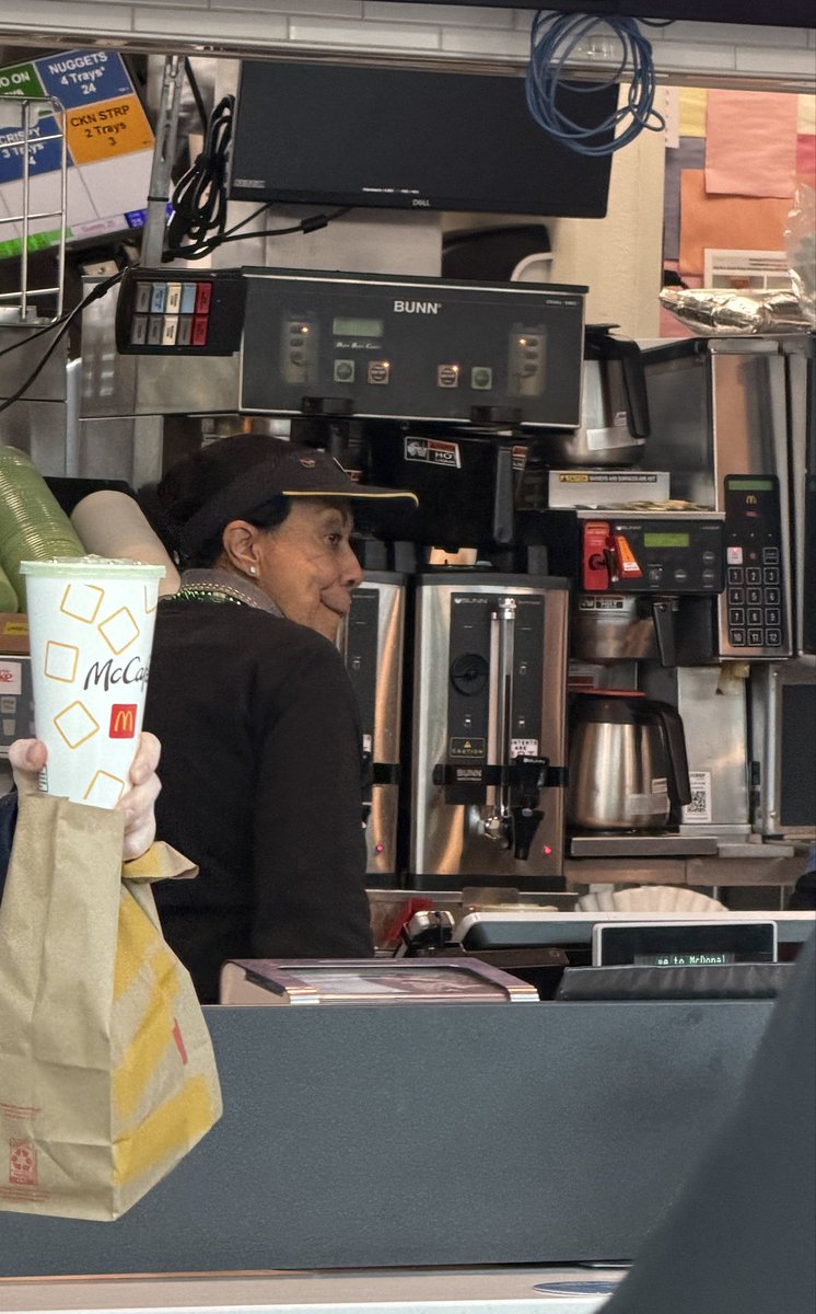 Chef_Esteban_A's tweet photo. @McDonalds this lady is old and rude and has no business being at a register … retire her…Ohare airport terminal 1 concourse C https://t.co/NOaPcMbgJf