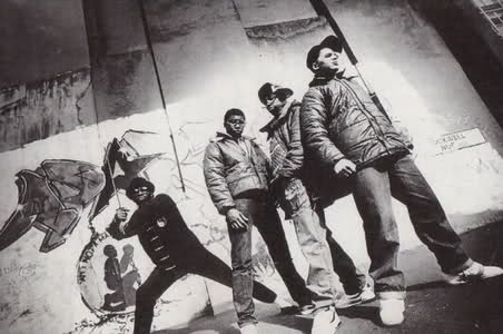 Itch Radio tweet media