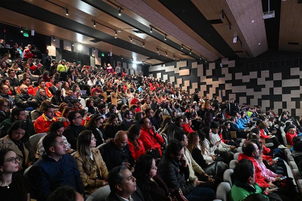 Mónica Rueda tweet media