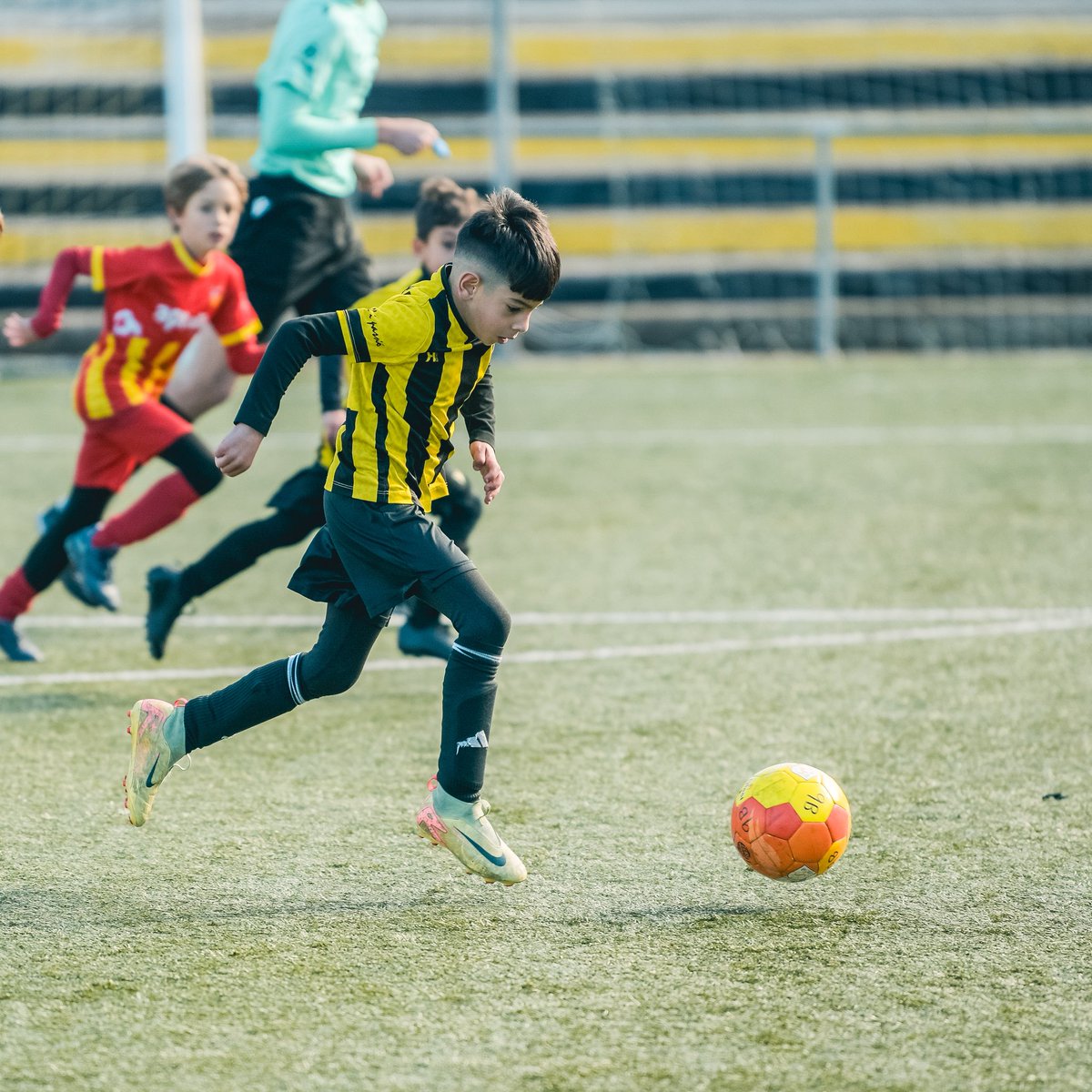 CE Mataró tweet media