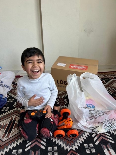 Bir kolide Ramazan bereketi,
bir oyuncakta bayram sevinci…
LÖSEV’de iyilik, çocukların gülüşlerinde hayat bulur.
#ÖnceÇocuklarİyileşsin
 🔗losev.org.tr/ramazan <a href="/hulya_unver/">Hülya ÜNVER</a> <a href="/julidearifoglu/">Dr.Julide Arifoğlu</a> <a href="/ustunezer/">Dr. Üstün EZER</a>