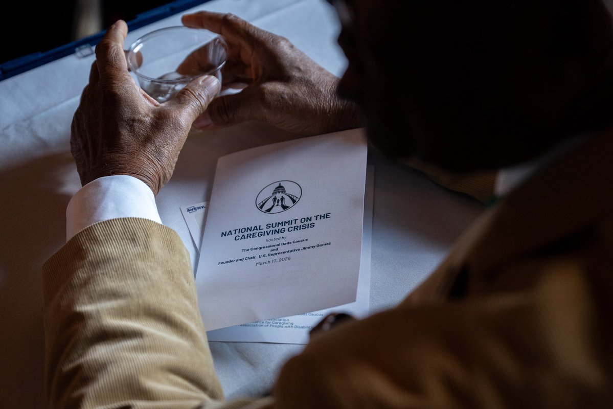 Congressional Dads Caucus tweet media