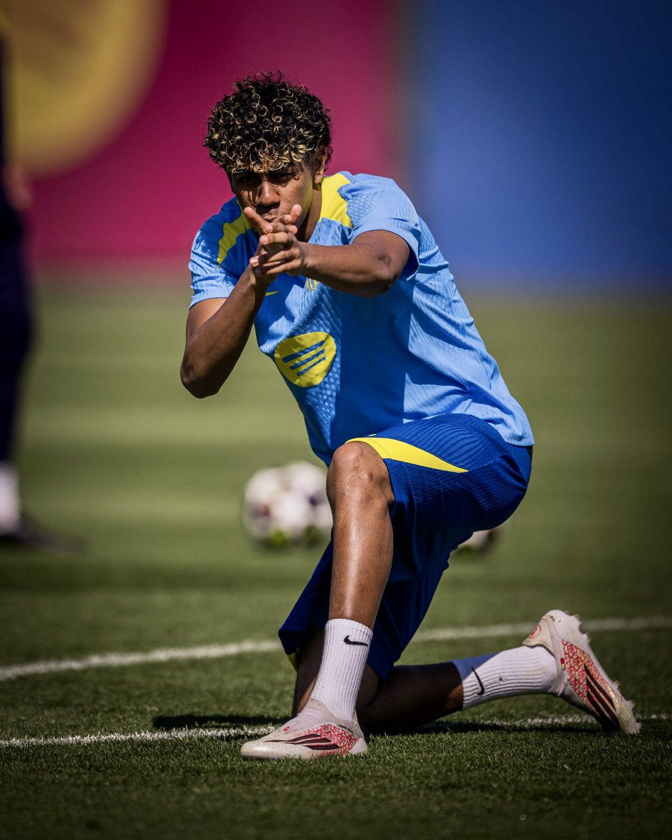 BarcaFRNews's tweet photo. R E A D Y 😤🔫 https://t.co/vkLAjAb1L7