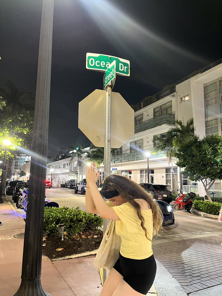 lau ⭐️ tweet media