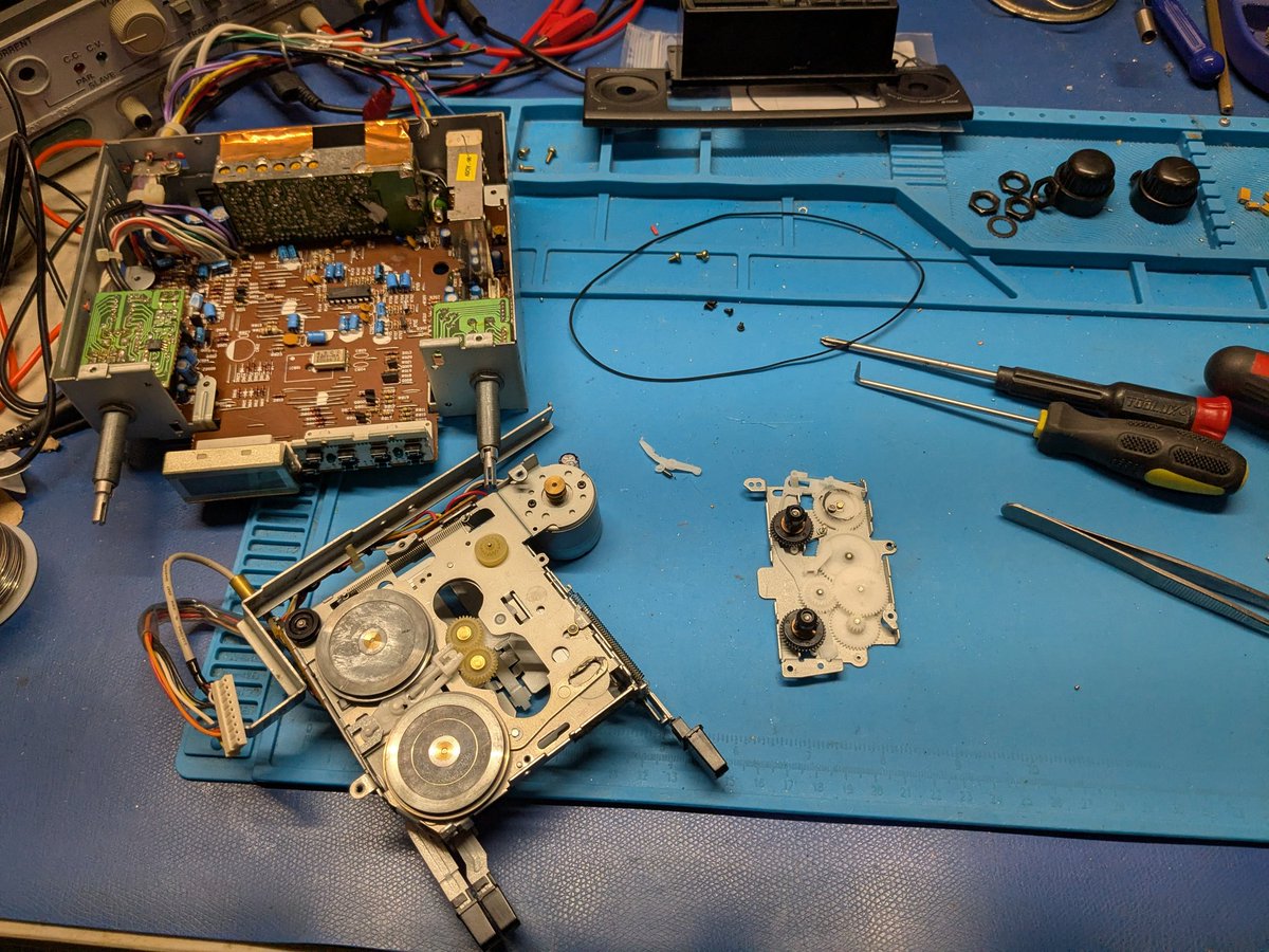 techknight tweet media