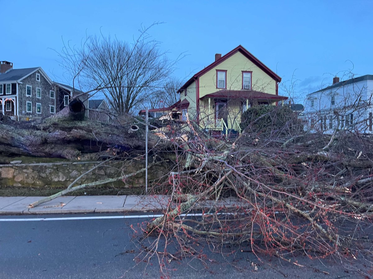Rhode Island Energy tweet media