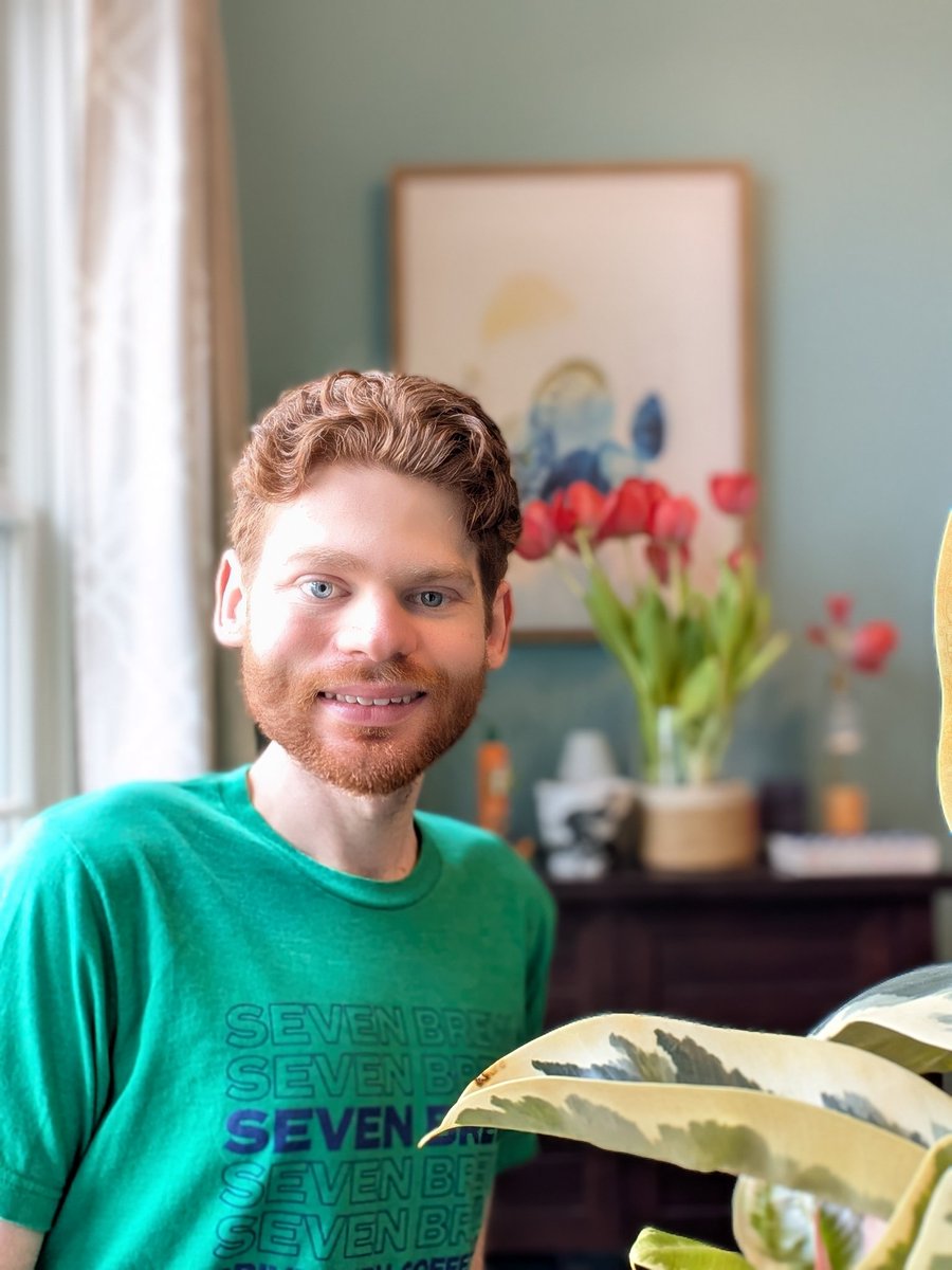 BlandinJarrett's tweet photo. You can’t pinch me; I’m wearing GREEN (and a whole lot of luck) Happy Saint Patrick's Day ☘️💚
#wearinggreen #happysaintpatricksday🍀 #saintpaddys #JarrettBlandin #dontpinchmeimwearinggreen #youtuber #actor #ohioactor #fyp https://t.co/ZVz08HBchK