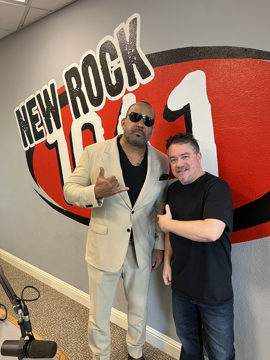 HammerIsOnRadio tweet media