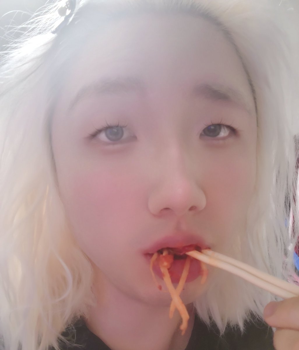 엔나♡ tweet media