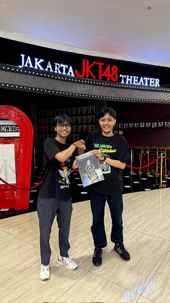 rzkykncrjt's tweet photo. Jastip kaos swellow katus
@__WLDN__
#TestimoniPelanggan
#JekajeStore
#AlwaysBersyukur
#AlasanKeFX https://t.co/auc6S7e7ZN