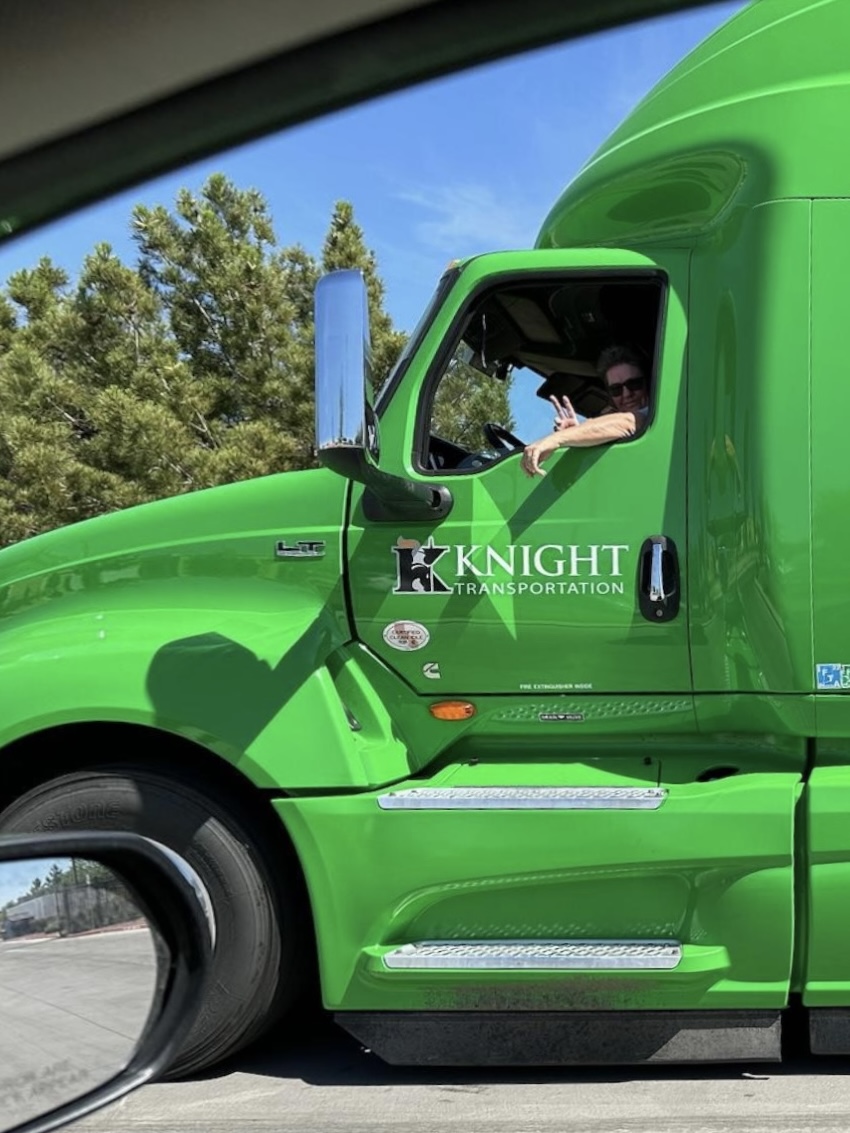 Knight Transportation tweet media