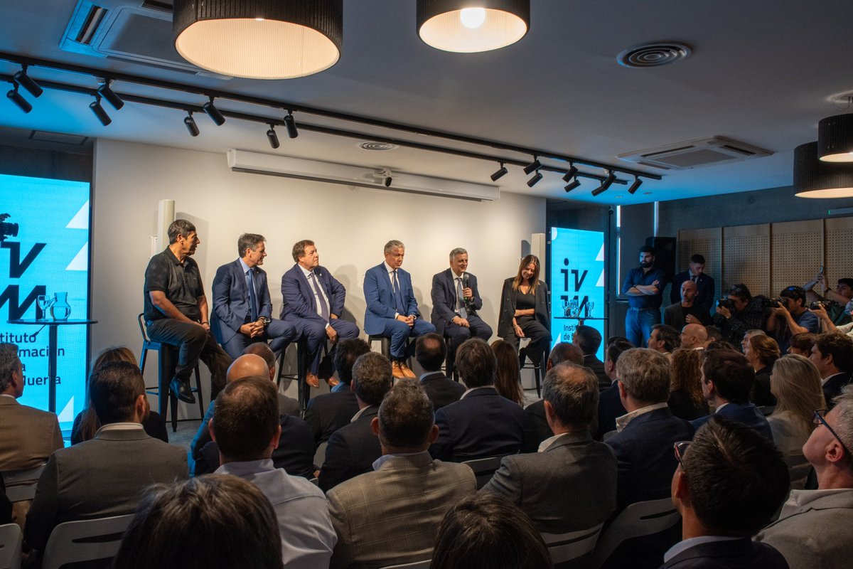 FundacionYPF's tweet photo. Inauguramos el Instituto Vaca Muerta en Neuquén: un espacio único de formación técnica pensado para preparar a los próximos protagonistas de la industria energética argentina. 

La energía del futuro se construye formando talento. https://t.co/bQ3Q64ib5d