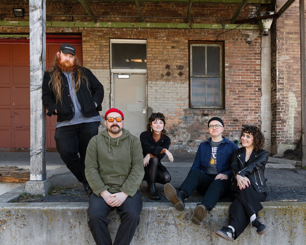 SLUG Magazine tweet media