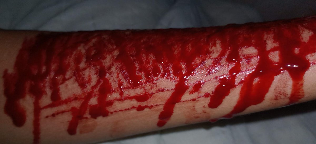 fecantbesafe's tweet photo. #shtwt babycut 😝 https://t.co/m2ZavhSWea