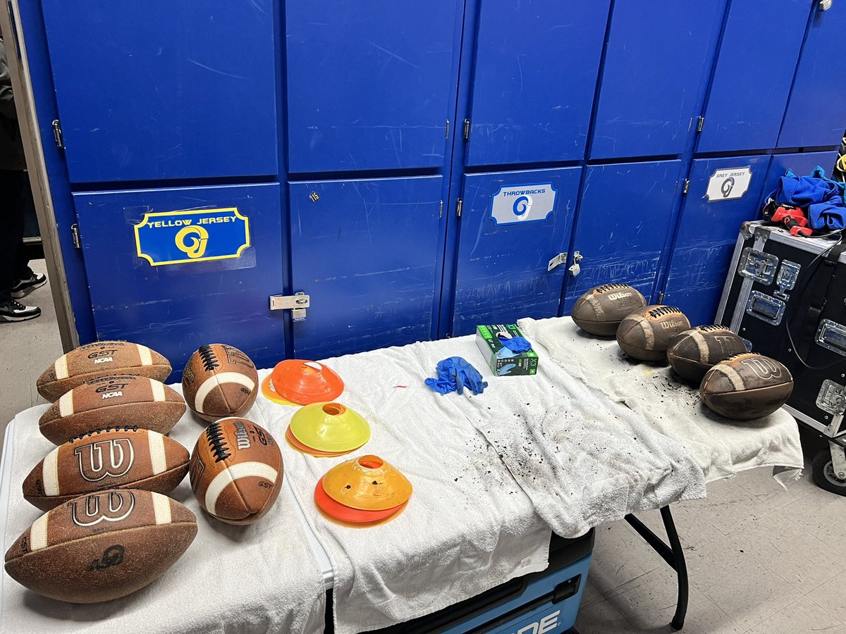 River Subia 🌵 tweet media