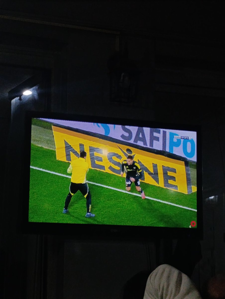 Gaziantep e gol attık diye sevindiğim için utanıyorum.
Mekanı çok sormuşsunuz hakan çay evi