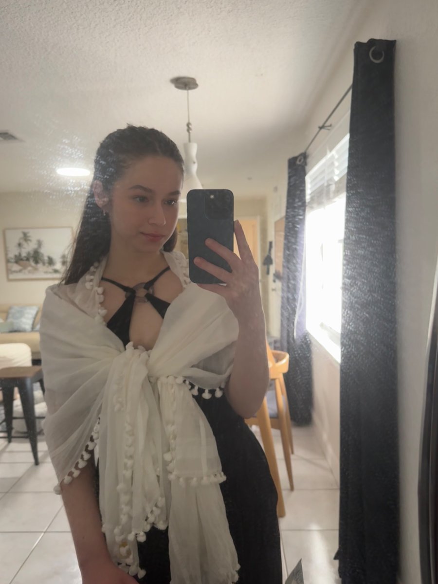 Yader/Darth Jader tweet media