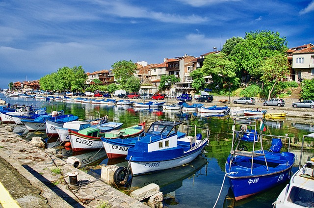 Emmanuel Uhas tweet media