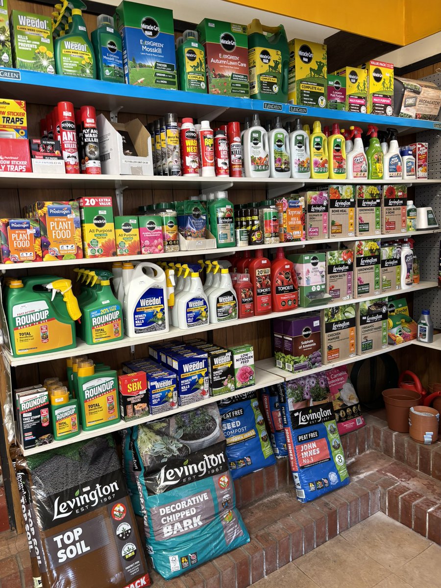 Plant Pot Shed tweet media