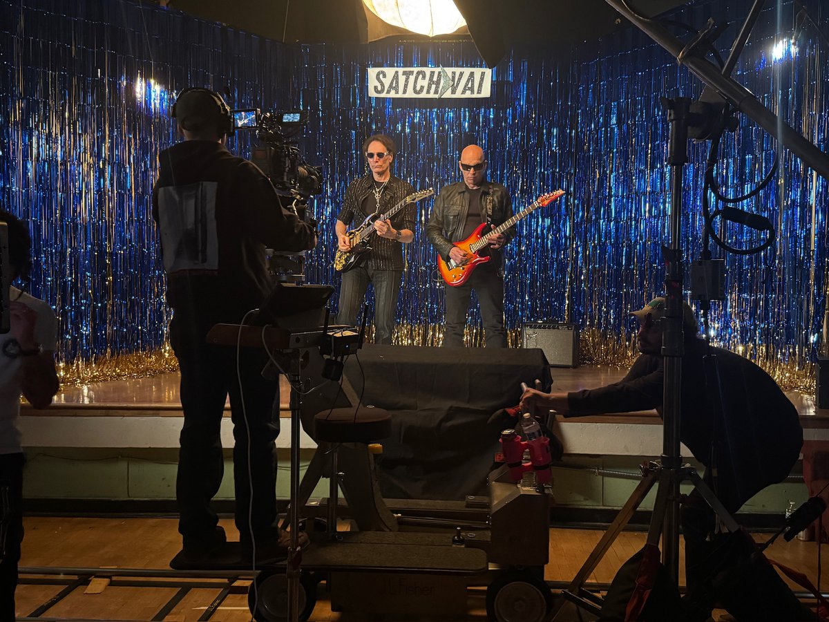 Joe Satriani tweet media