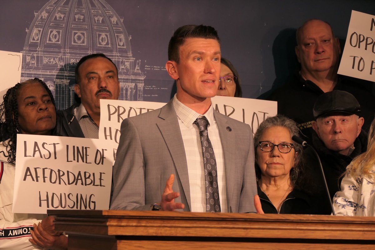 Annastacia Belladonna, State Director tweet media