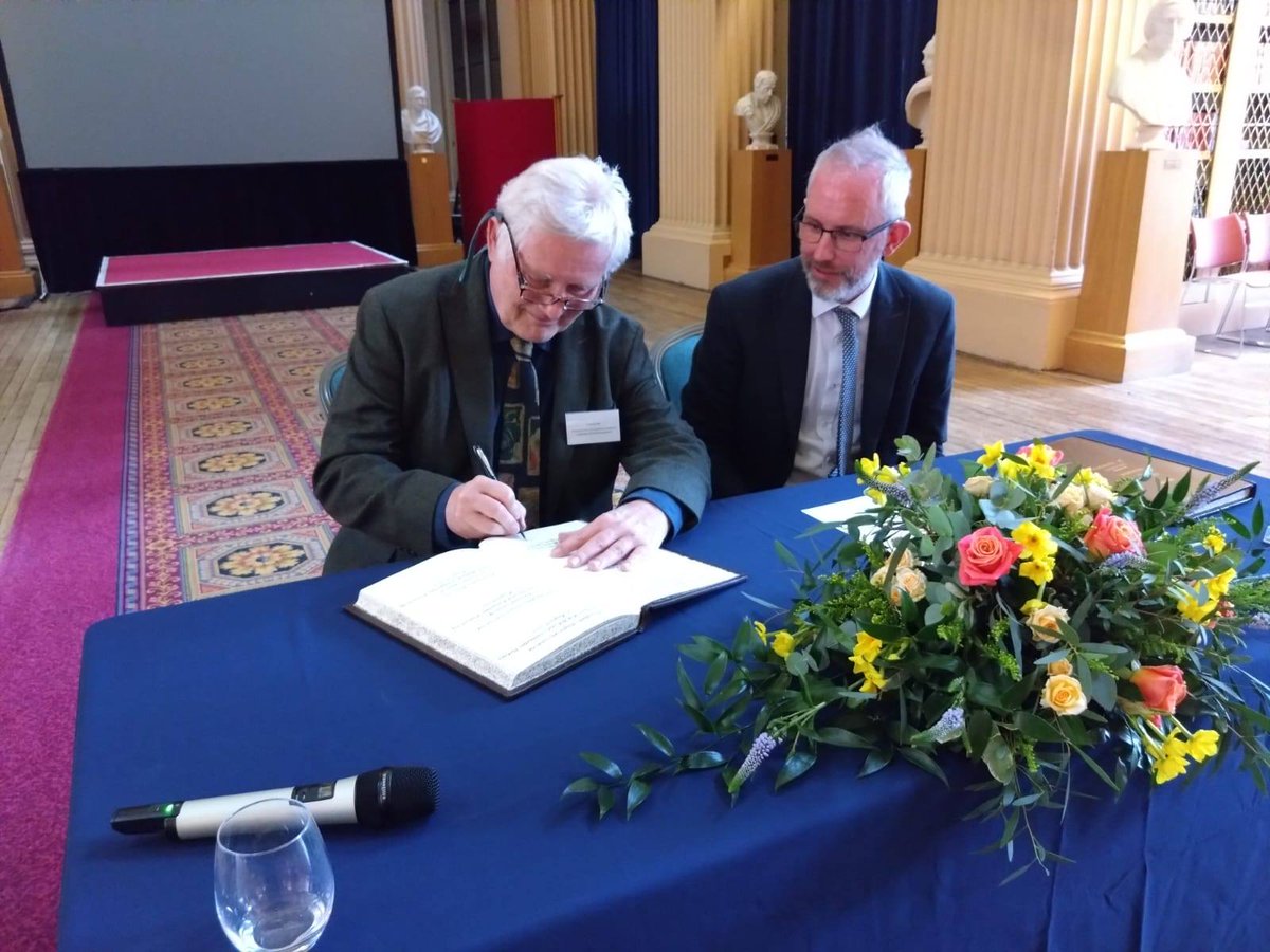 Thomas H Bak tweet media