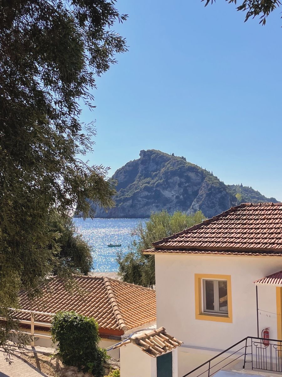 Nationalist tweet media