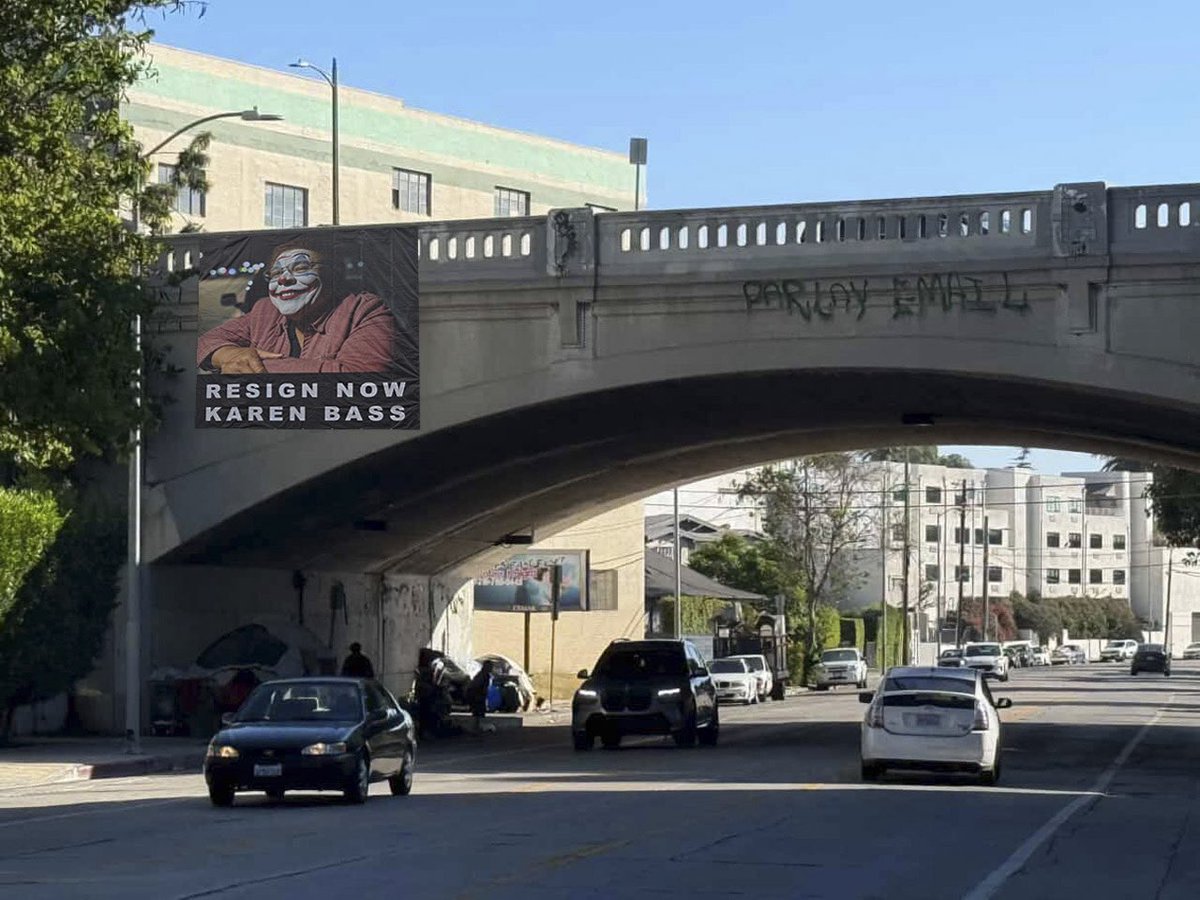 John Alle tweet media