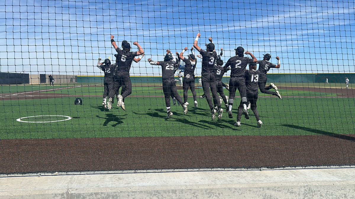 Randall Scoreboard tweet media