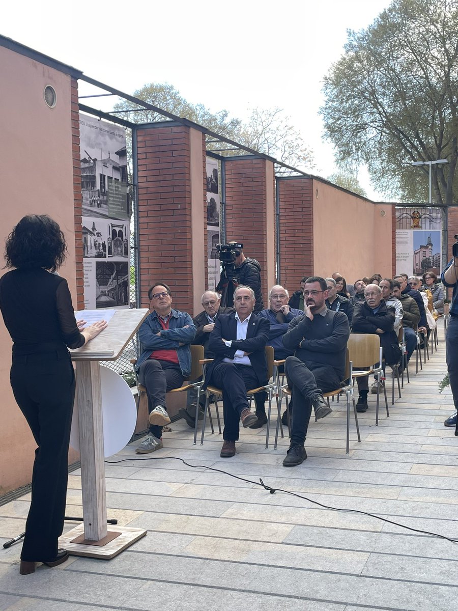 Col·legi de l'Arquitectura Tècnica de Girona tweet media