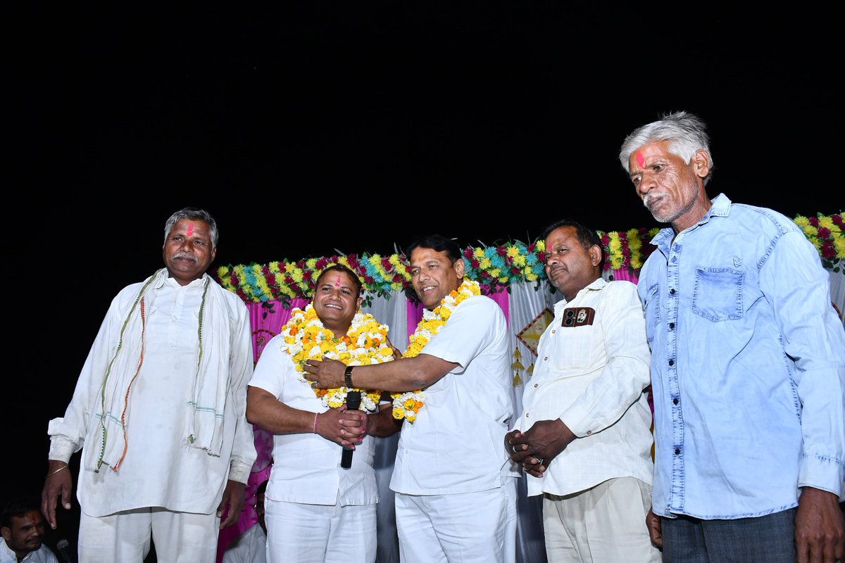 PramodBhayaINC's tweet image. मेरी विजय की डोर आमजन के आशीर्वाद से बंधी है।

📍 आभार ग्राम रायथल - धन्यवाद यात्रा!
#PramodBhaya #Anta #Mangrol