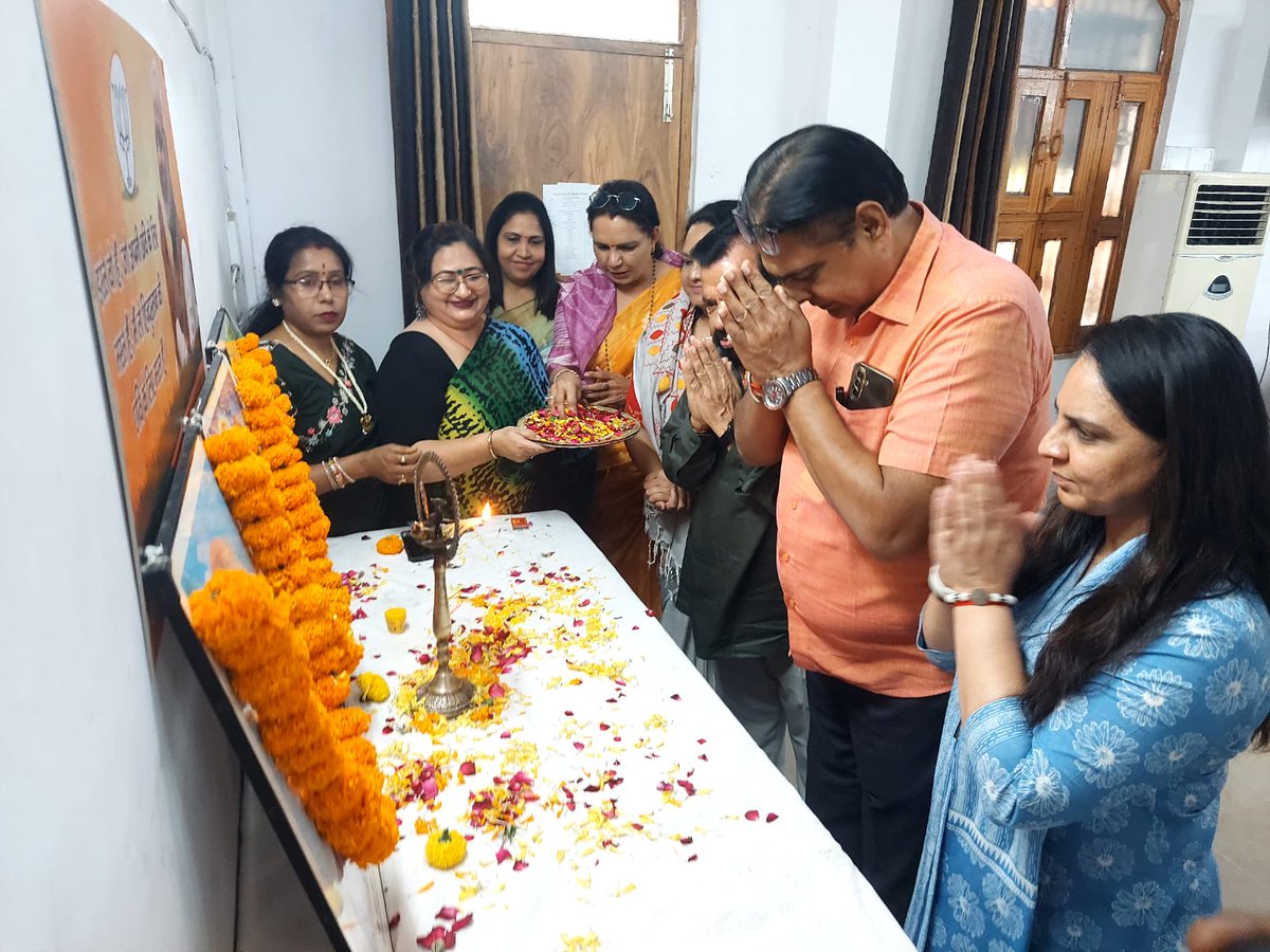 cp_bakshi's tweet photo. महिला दिवस पर जिला महिला सम्मेलन मे मातृ शक्ति को सम्बोधित किया! https://t.co/pb4ths2rhs